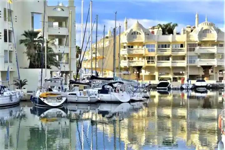 New Confort Benalmádena Buitenkant foto
